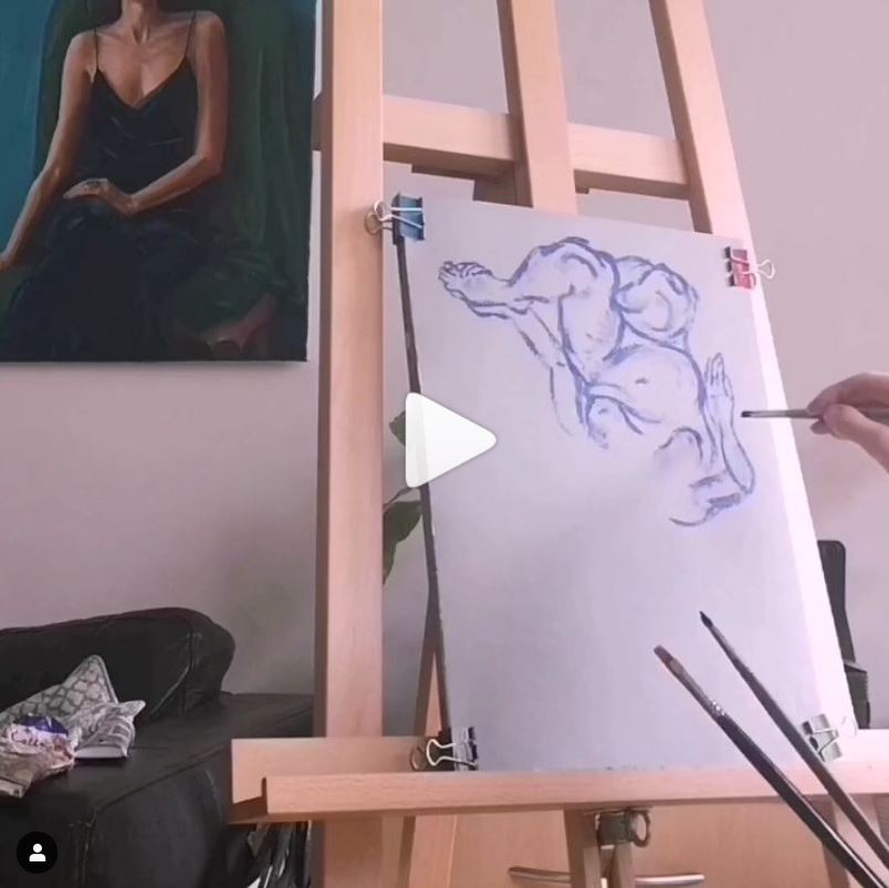 screenshot of video of fast forward painting process of an oil study after Lucian Freud's etching A Girl Holding Her Foot by Clara Niniewski with a link to view the video